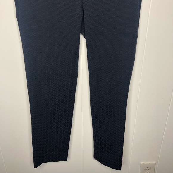 Ann Taylor Marisa Navy blue ankle pants. Size 4 - Picture 3 of 8